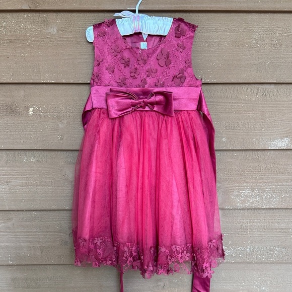 Elegant Burgundy Girls Dress with Bow size 4 - Picture 1 of 4